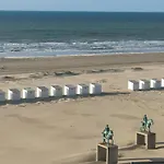 شقة Zeezicht Vanop Het 6 De Verdiep *