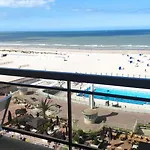 Zeezicht Vanop Het 6 De Verdiep Oostduinkerke