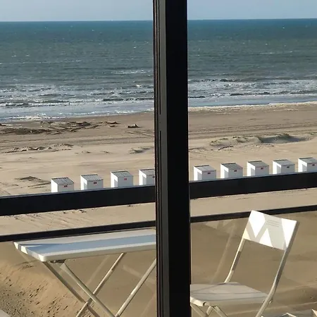 Zeezicht Vanop Het 6 De Verdiep Oostduinkerke